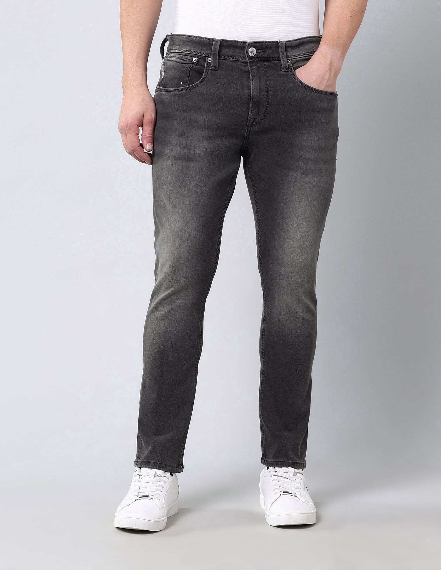 U.S. Polo Assn. Denim Co. Cropped Length Henry Tapered Fit Super Stretch Jeans