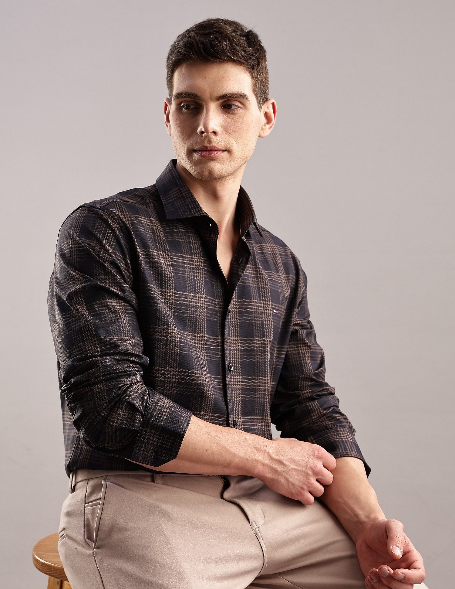 Tommy Hilfiger Checks Slim-Fit Cotton Shirt