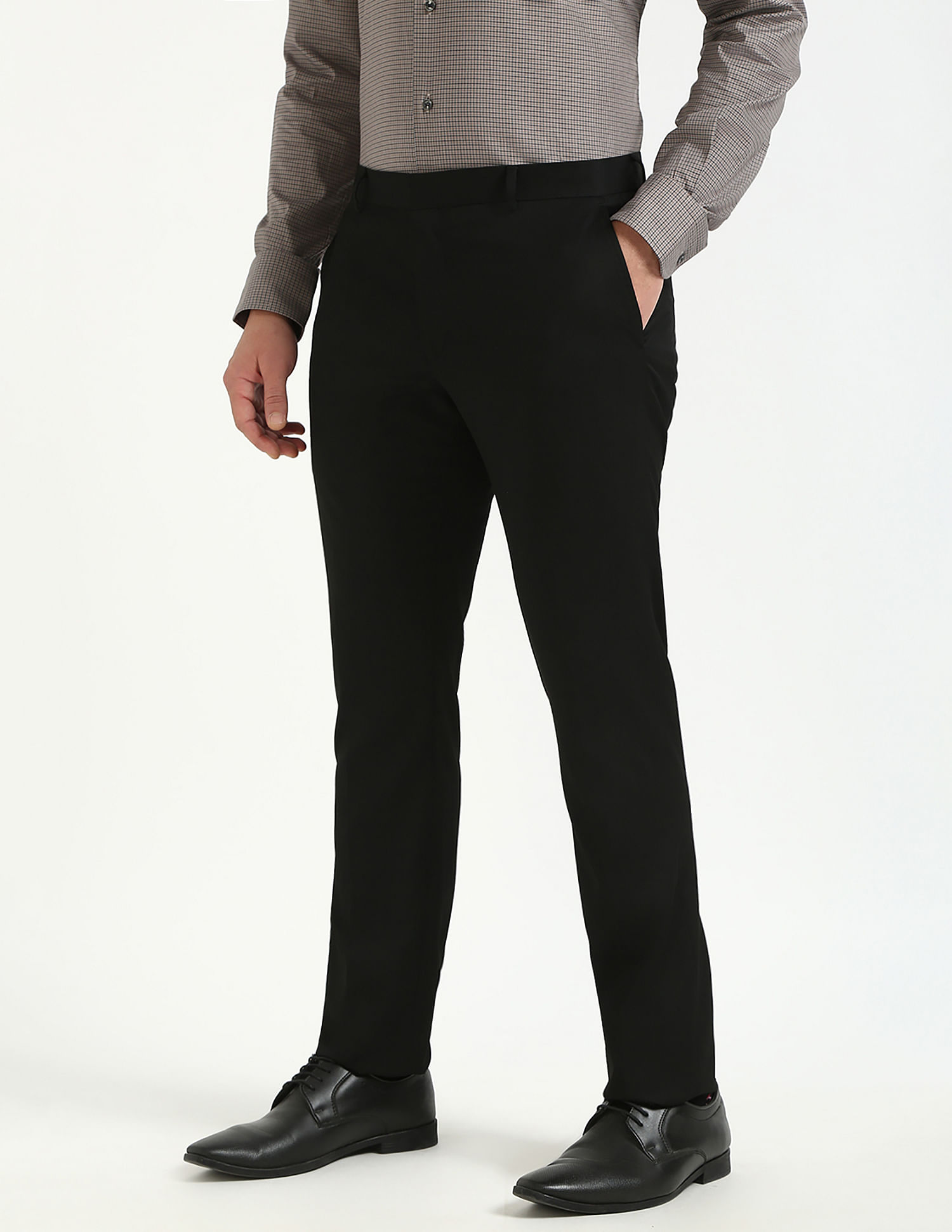Tommy Hilfiger Regular-Fit Self-Design Mid-Rise Trouser