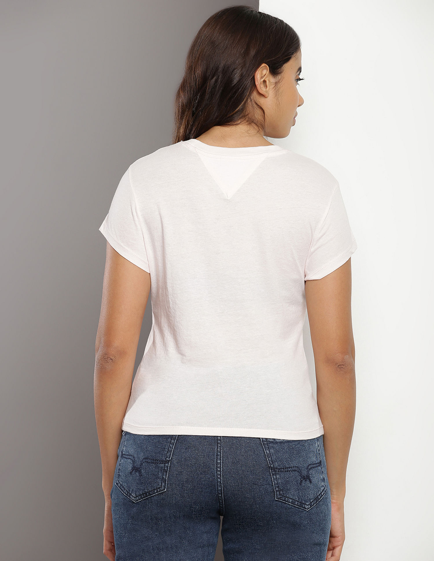 Tommy Hilfiger Essential Logo Slim Fit T-Shirt