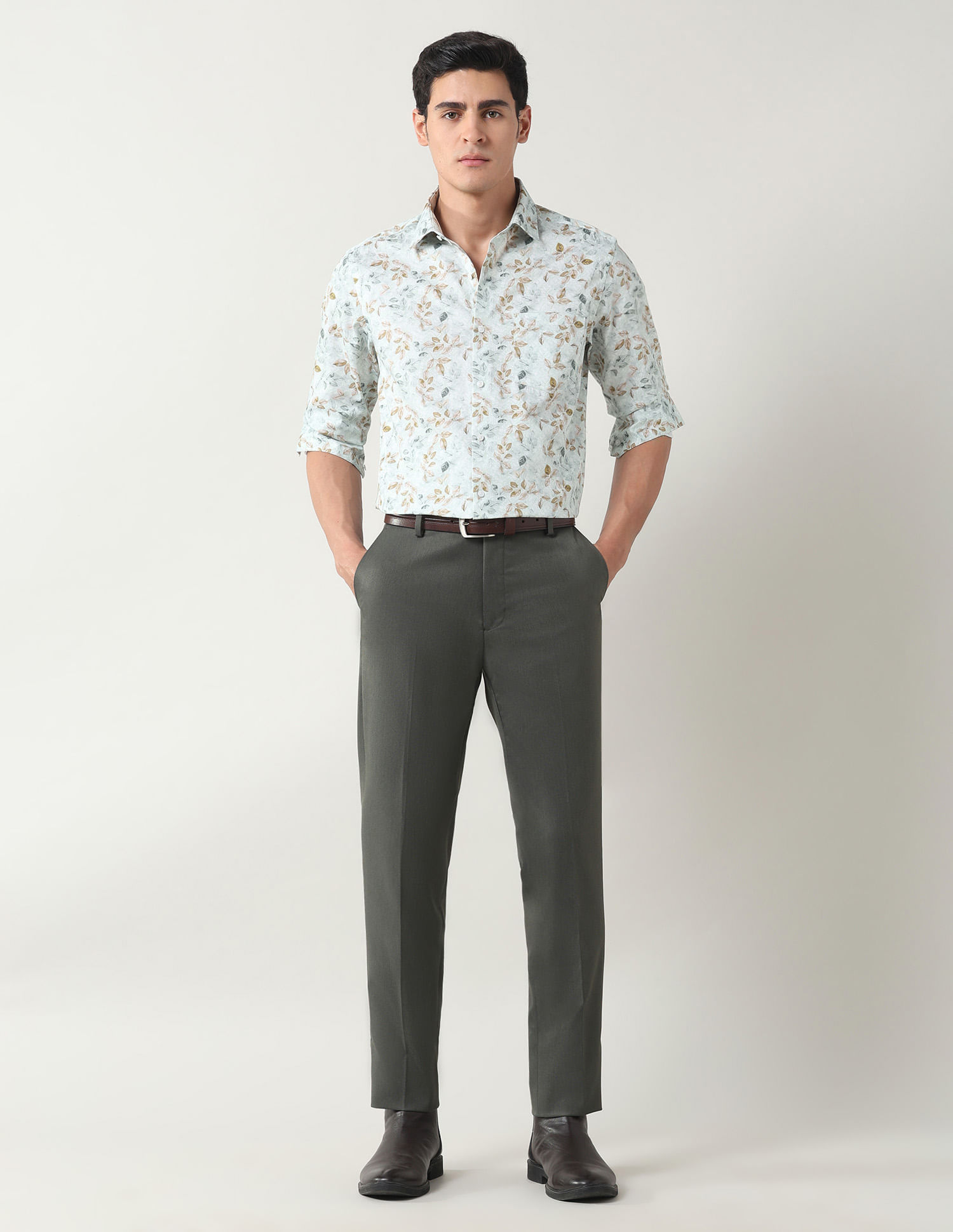Arrow Pure Cotton Manhattan Slim Fit Shirt