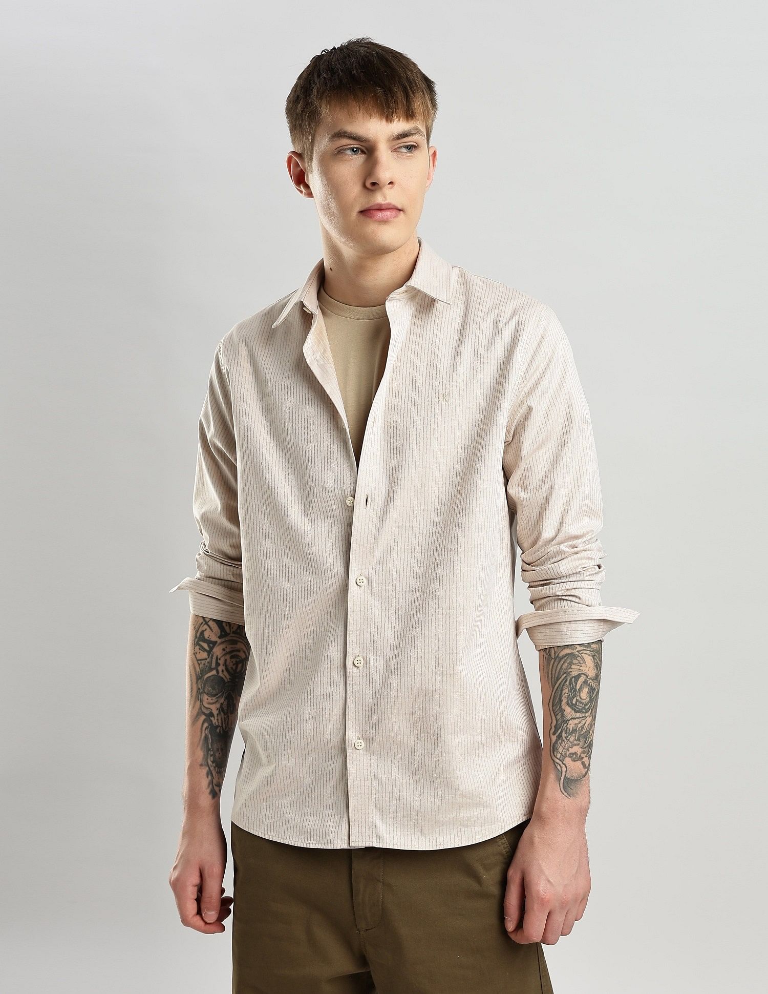 Calvin Klein Jeans Solid Slim Fit Plain Woven Shirt