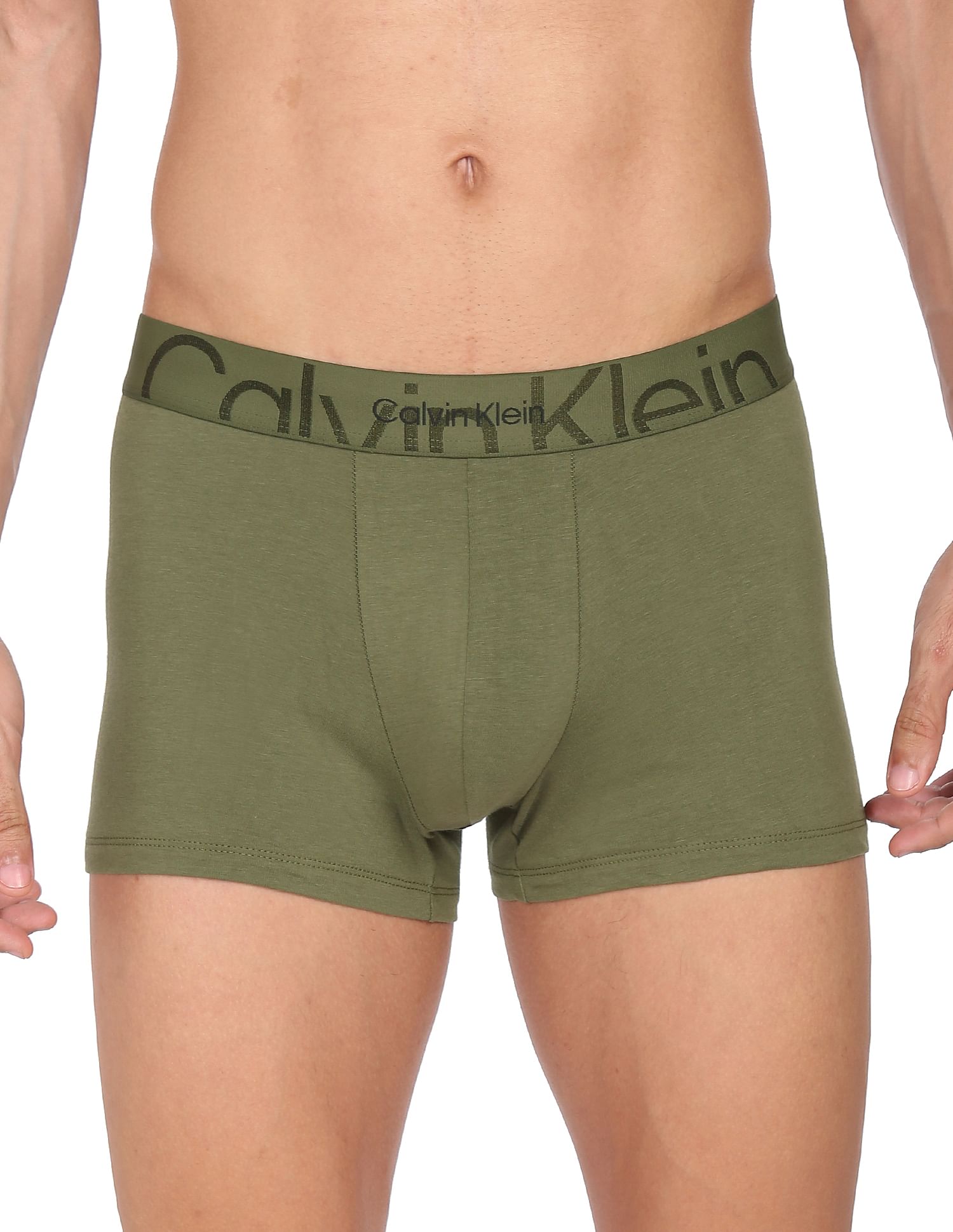 Buy Calvin Klein Underwear Men Green Mid Rise Solid Trunks NNNOW