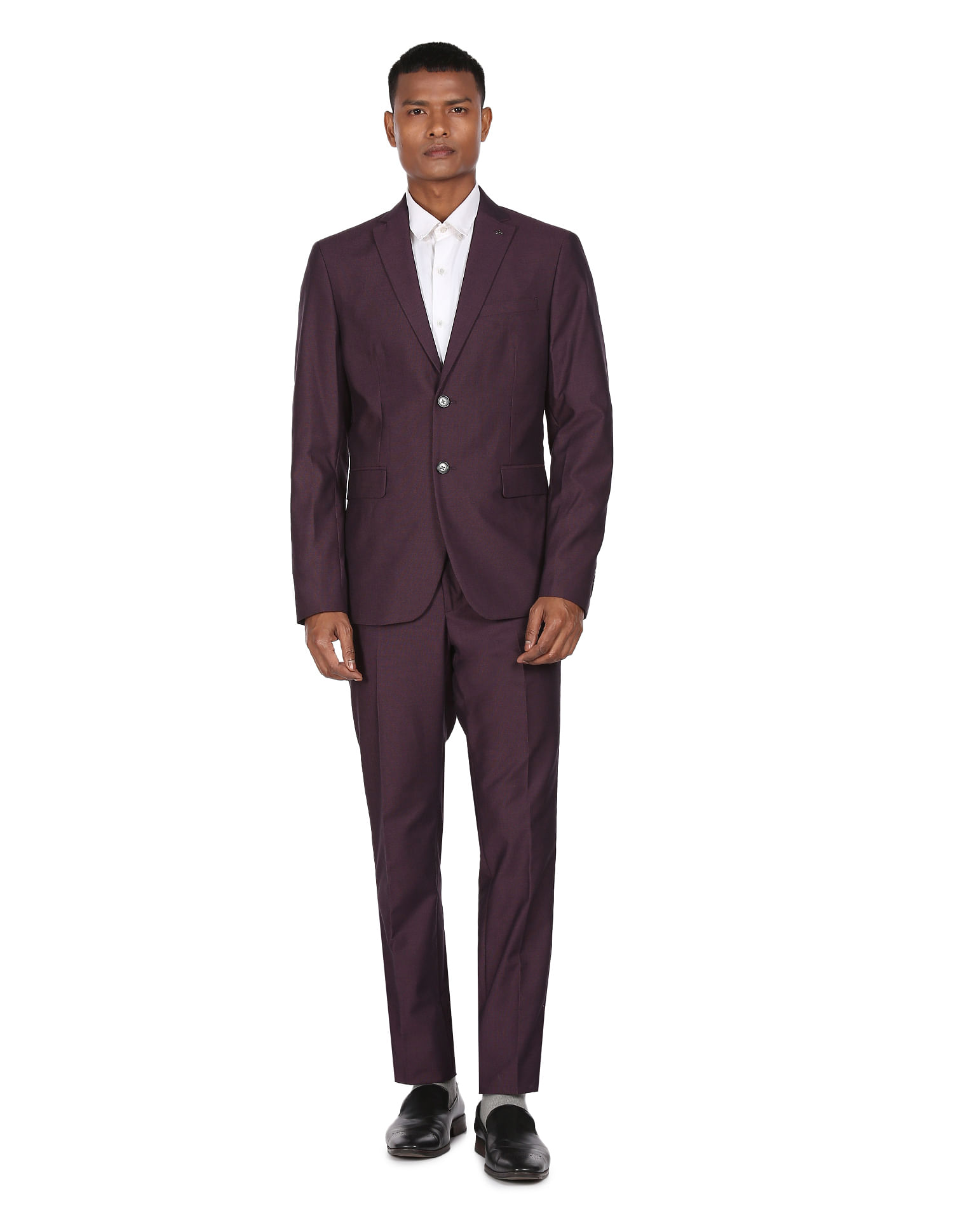 Buy Arrow Tailored Regular Fit Solid Three Piece Suit - NNNOW.com