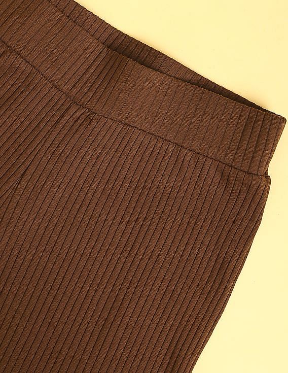 Buy Men Khaki Solid Comfort Fit Trousers Online - 176509 | Van Heusen