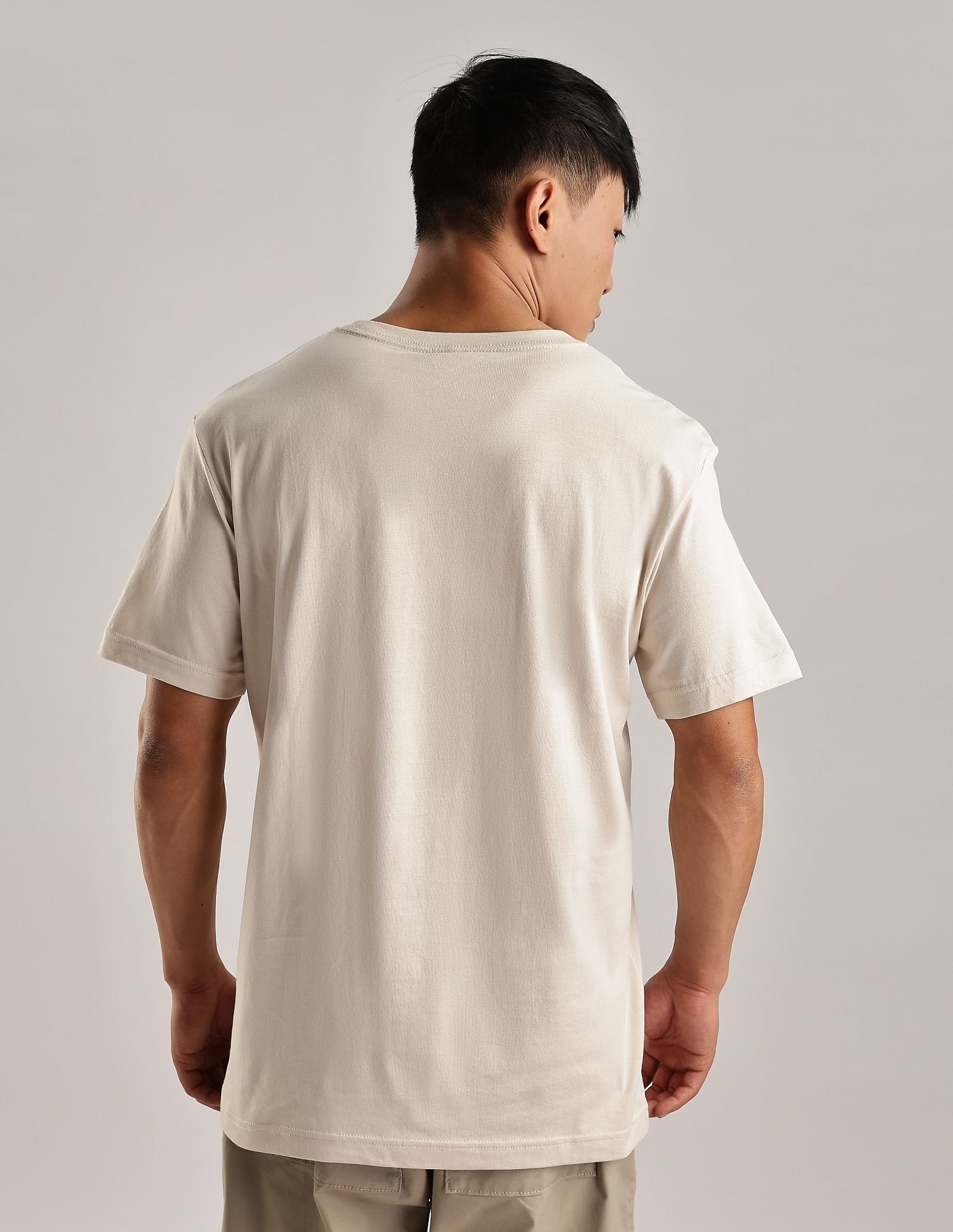 Calvin Klein Jeans Logo Regular-Fit Cotton T-Shirt
