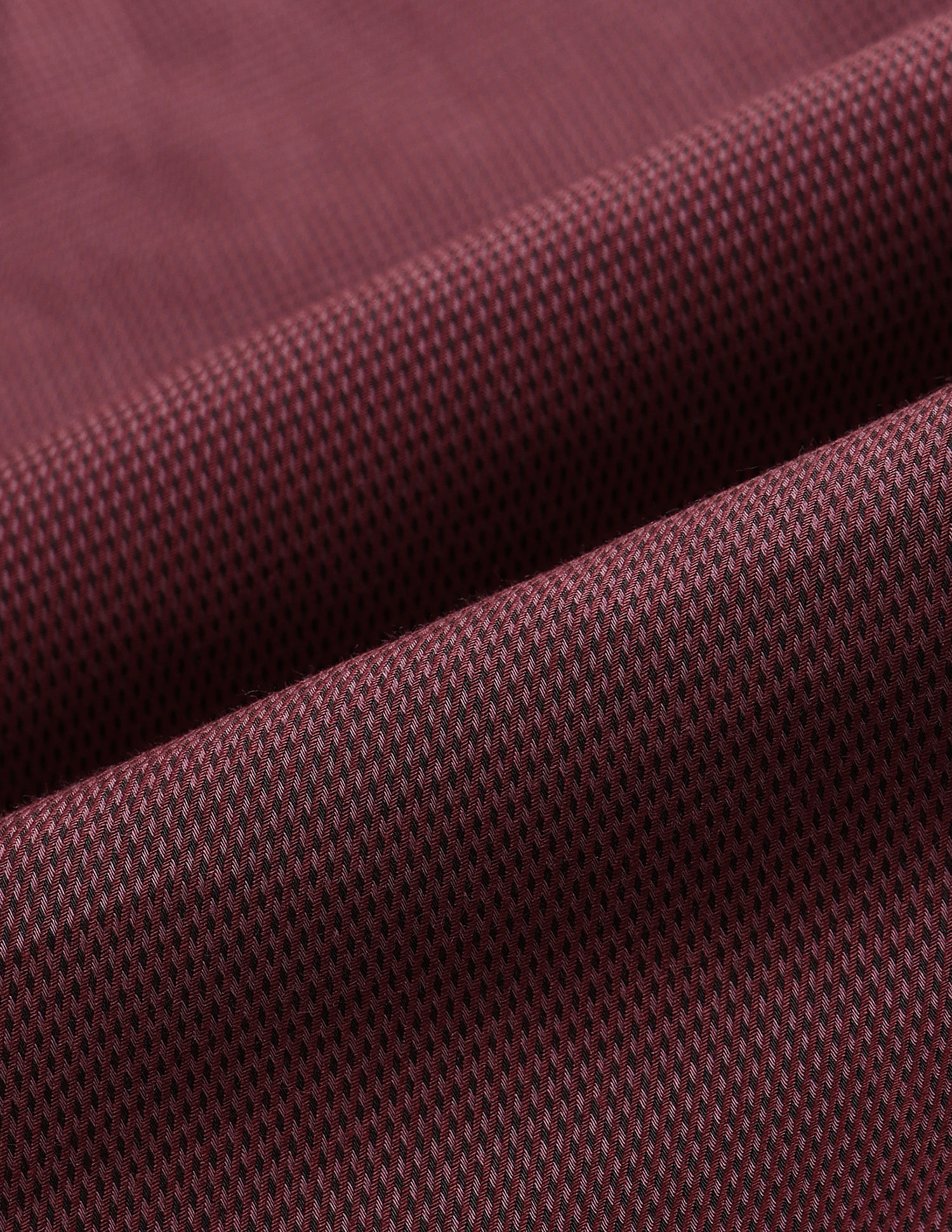Arrow Manhattan Slim Fit Textured Shirt