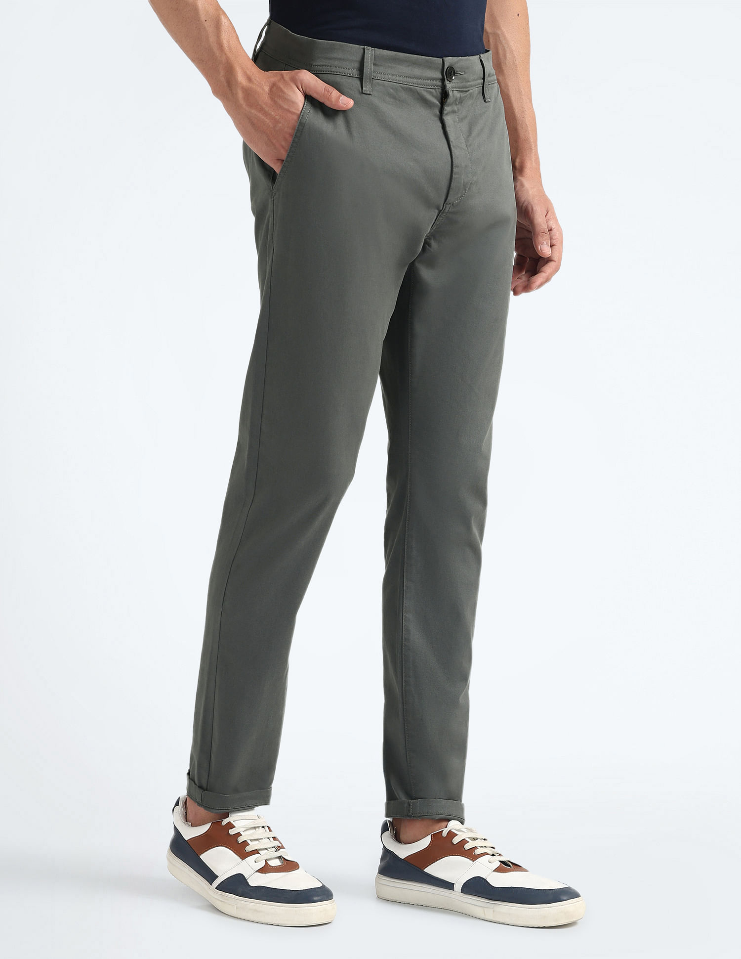 Flying Machine Slash Slim Tapered Fit Solid Chinos