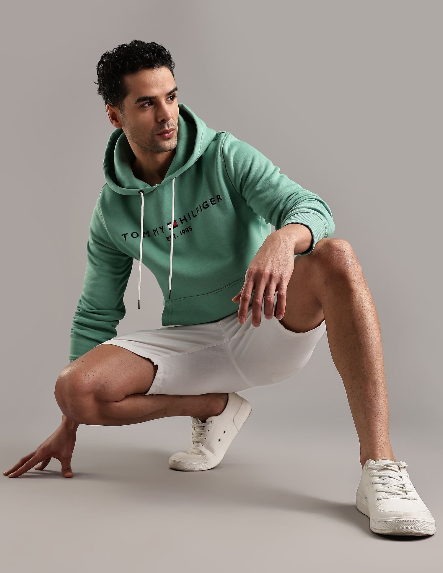 Tommy Hilfiger Embroidered Logo Regular-Fit Cotton Sweatshirt
