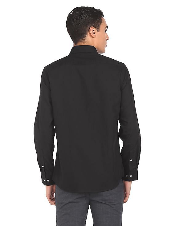 Arrow Spread Collar Solid Formal Shirt