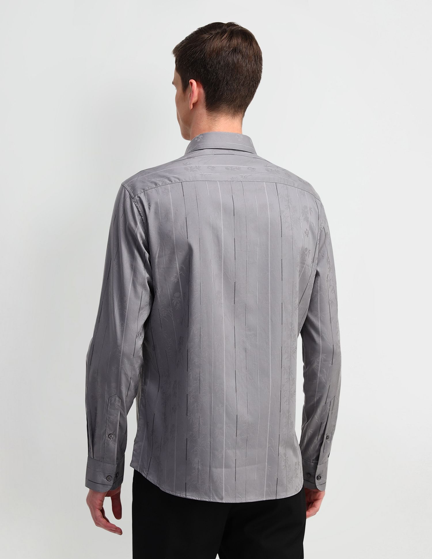 Arrow Tailored Fit Jaquard Shirt