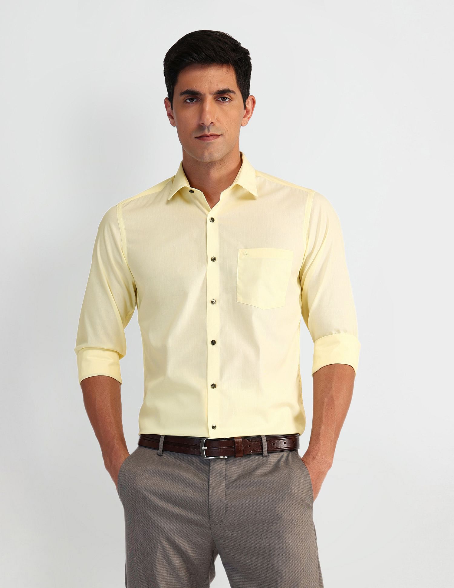 Arrow Solid Manhattan Slim Fit Shirt