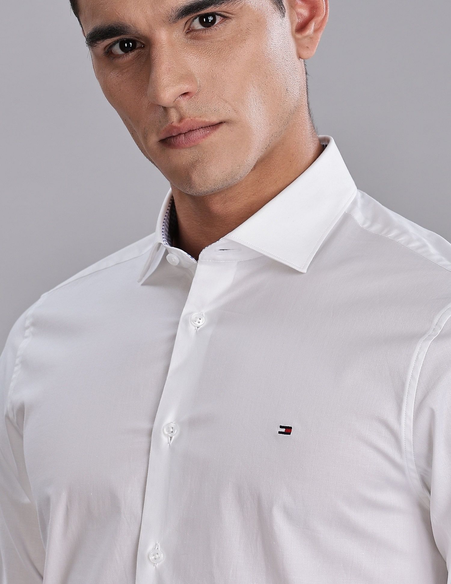 Tommy Hilfiger Solid Slim-Fit Poplin Shirts