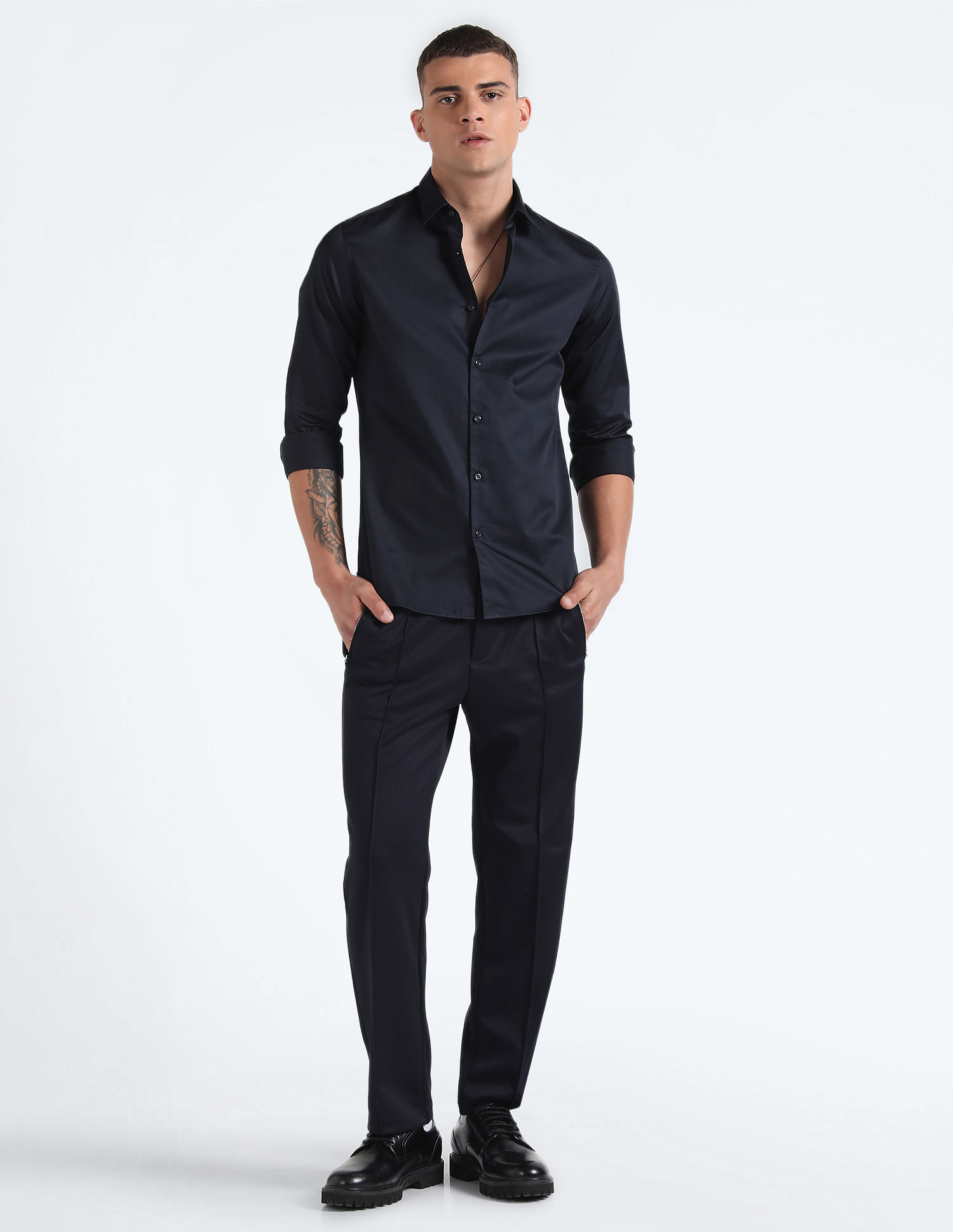 Flying Machine Solid Sateen Slim Shirt