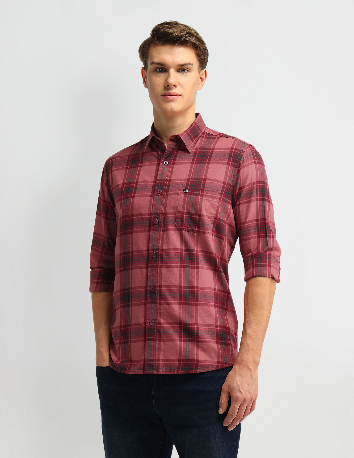 Arrow Sport Tailored Fit Cotton Shirt