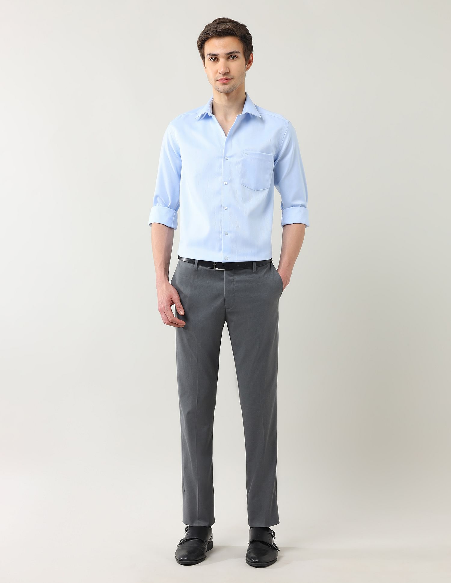 Arrow Manhattan Slim Fit Textured Autopress Shirt
