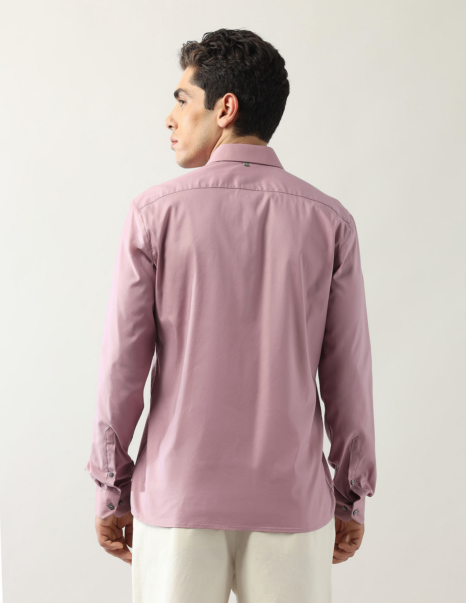 Arrow Newyork Textured Manhattan Slim Fit Shirt
