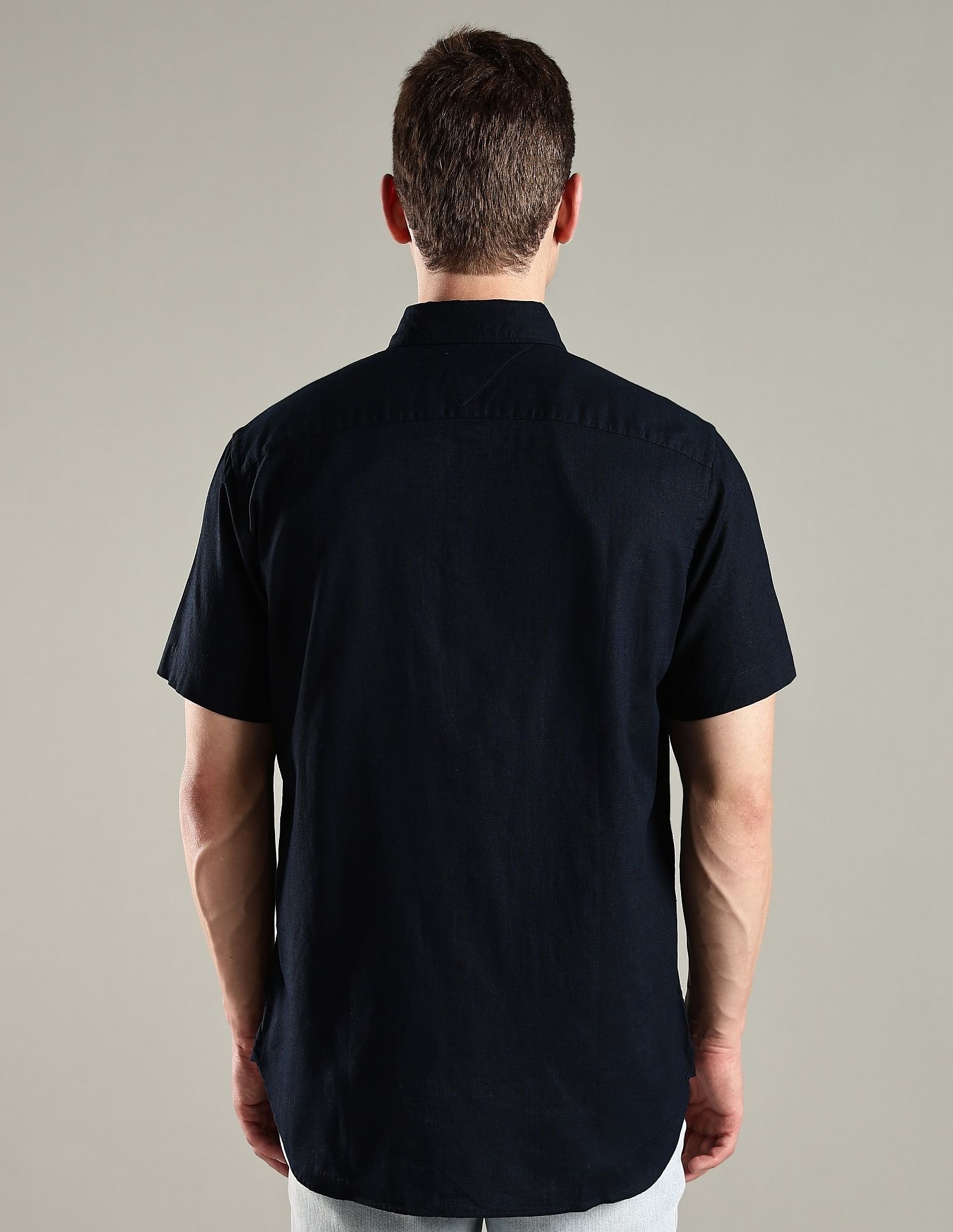 Tommy Hilfiger Solid Regular Fit Linen Shirt