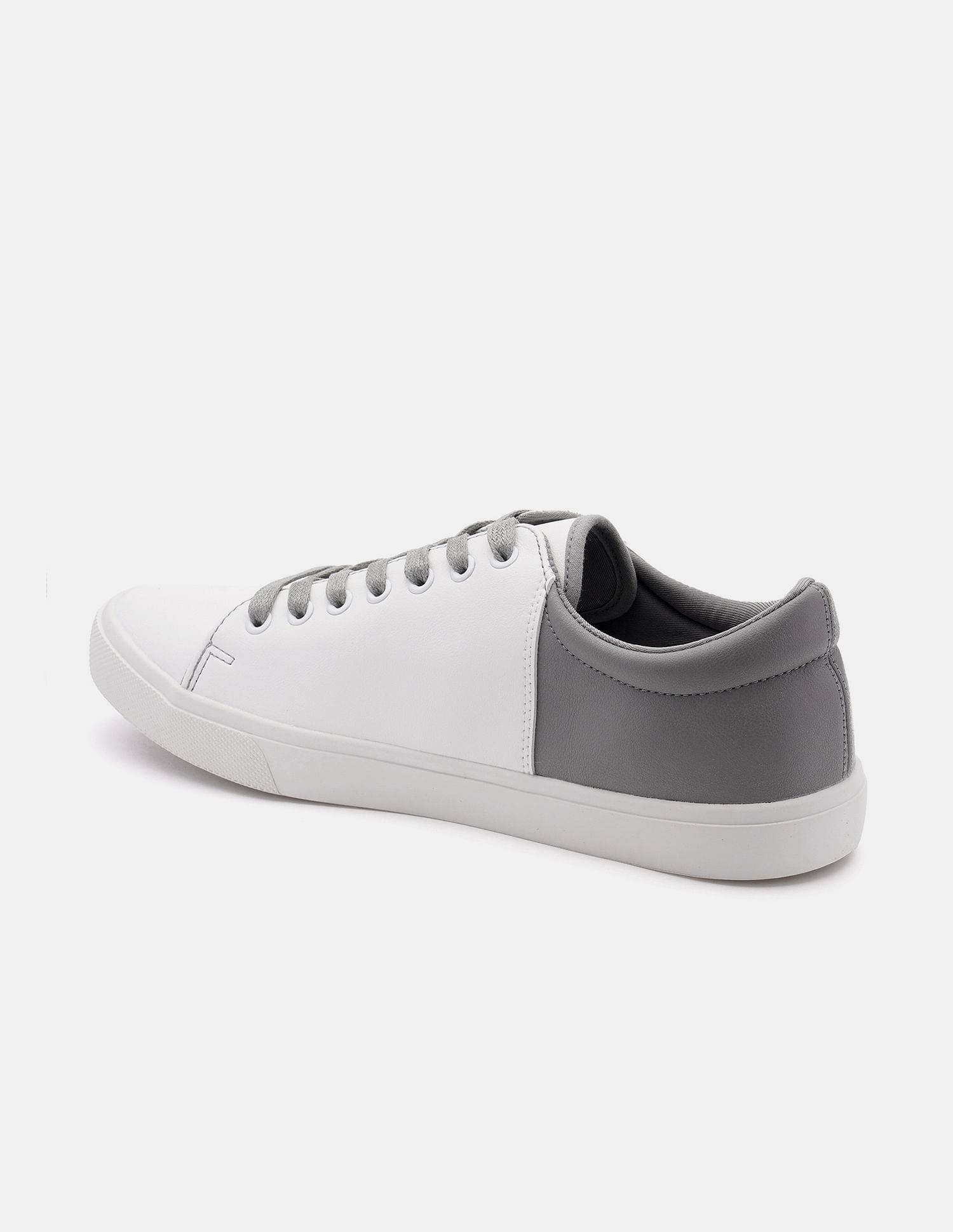 U.S. Polo Assn. Men Round Toe Panal 2.0 Sneakers