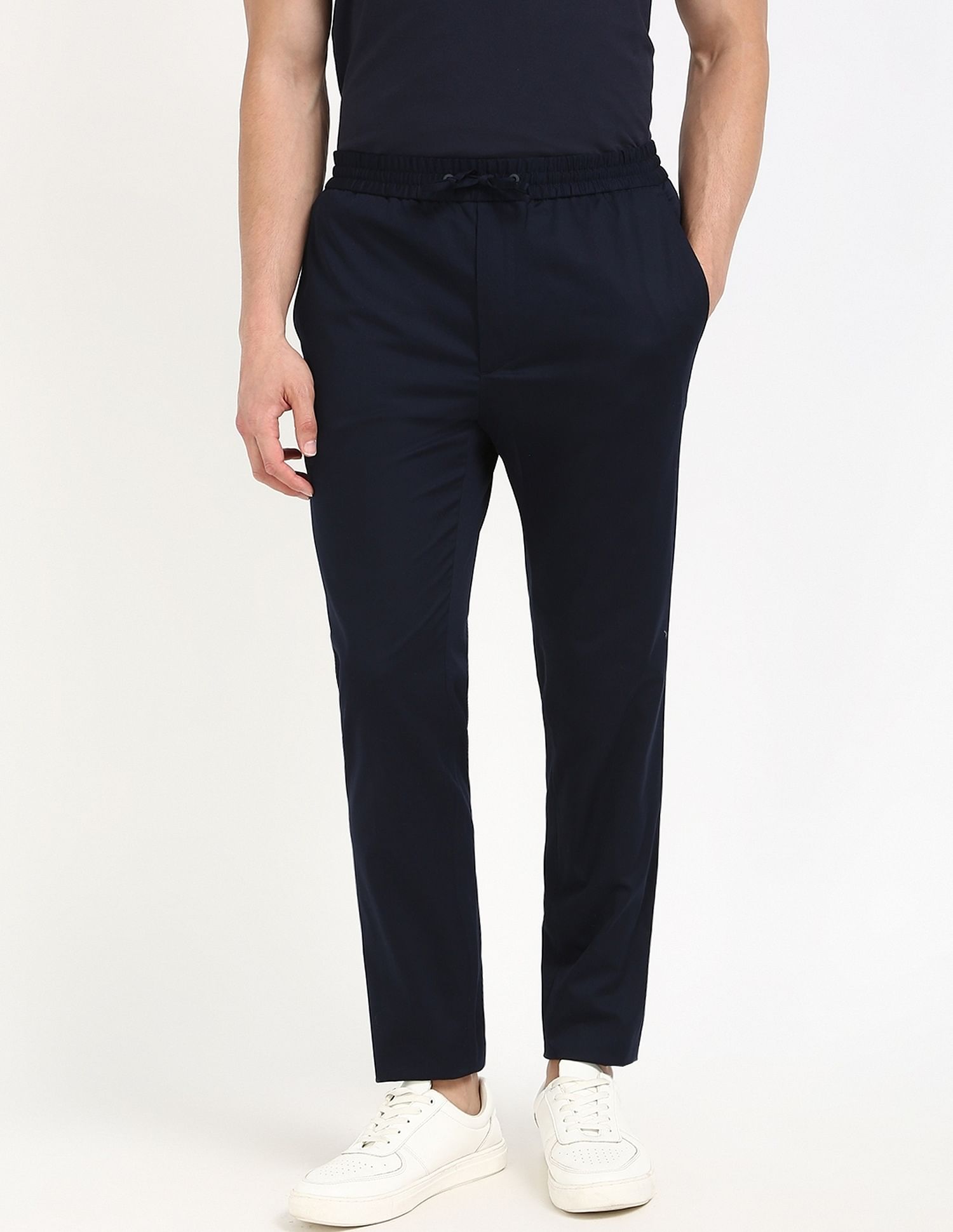 Calvin Klein Jeans Regular-Fit Solid Mid Rise Trouser