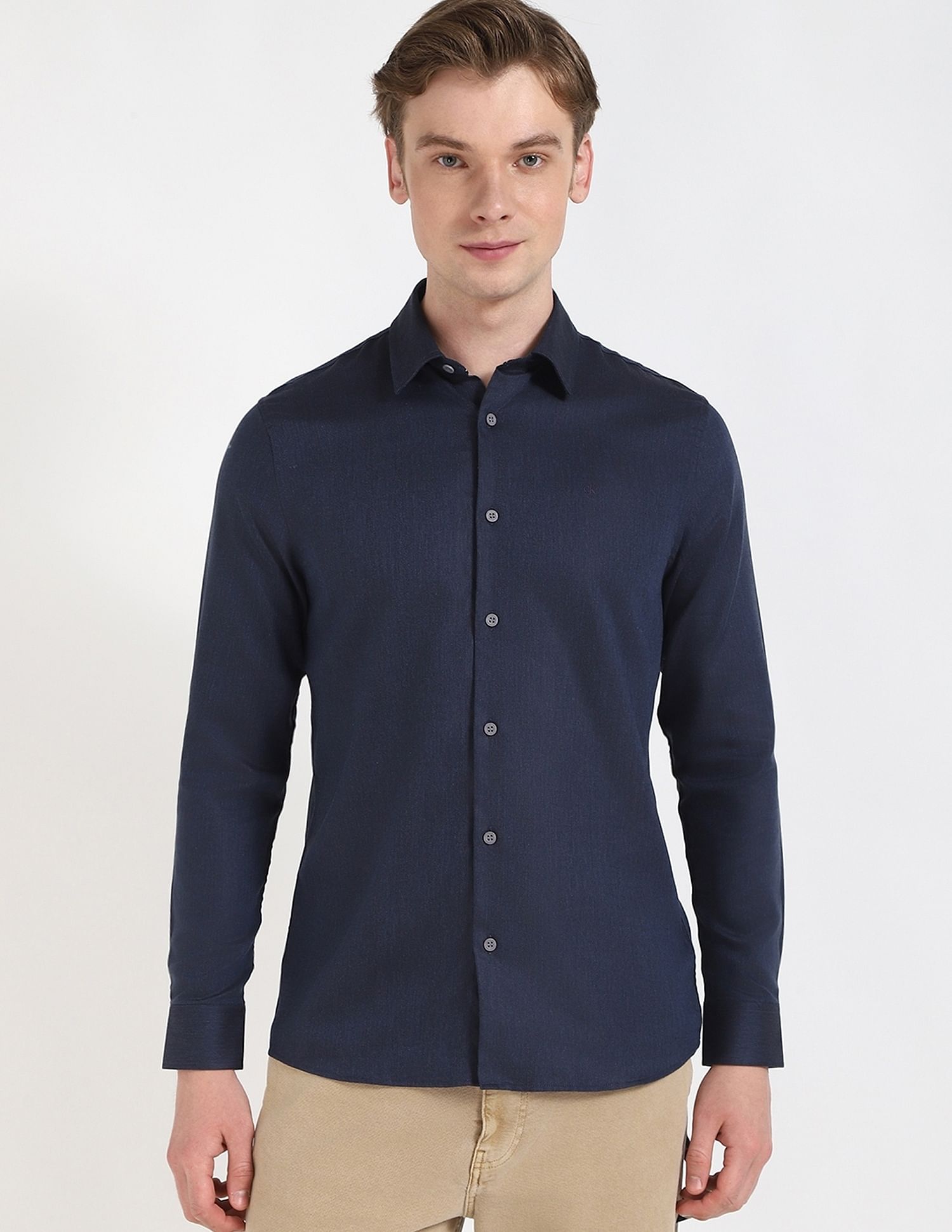 Calvin Klein Jeans Solid Regular-Fit Dobby Woven Shirt