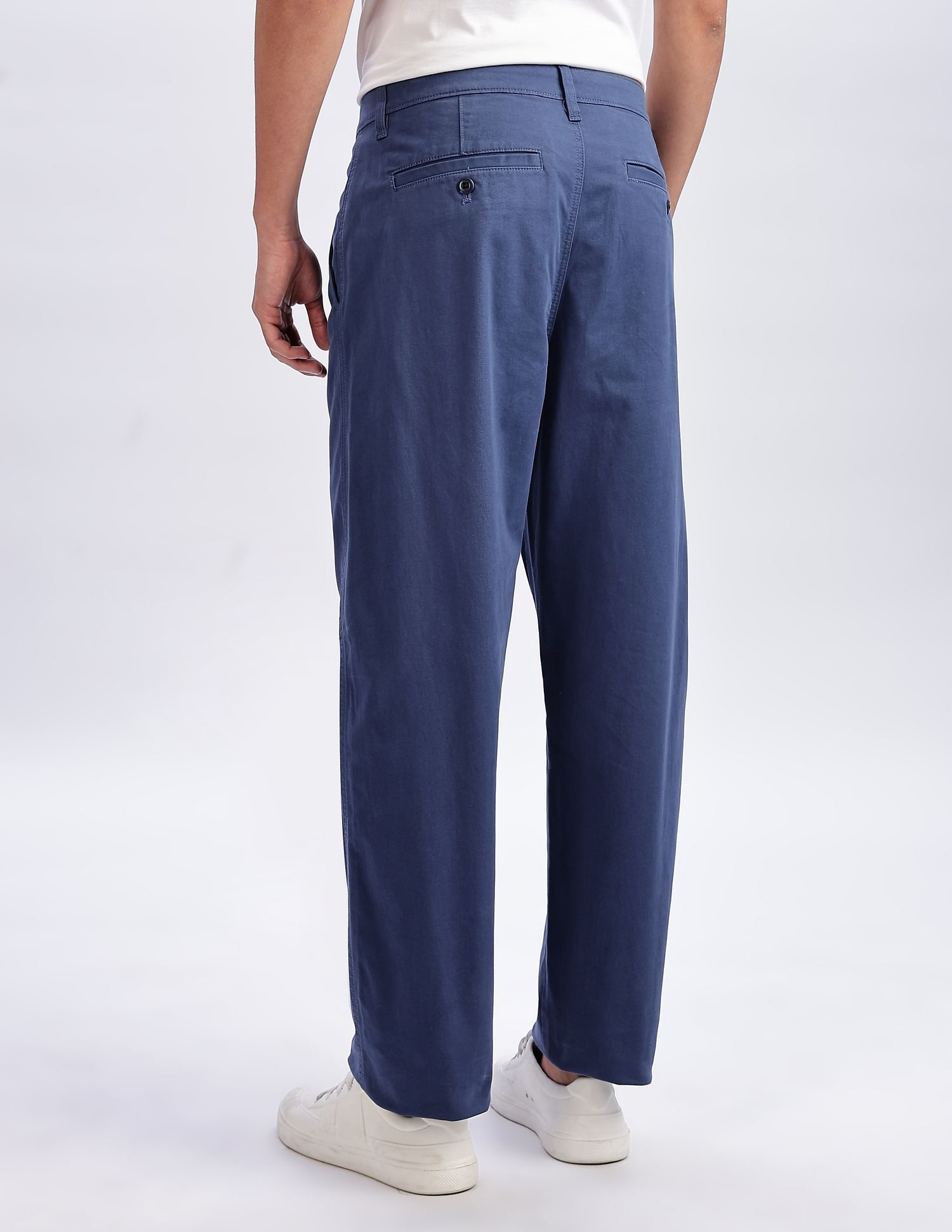 Calvin Klein Jeans Relaxed-Fit Solid Mid Rise Trousers