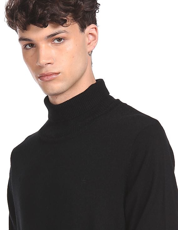 Men Black Turtleneck Solid Sweater 