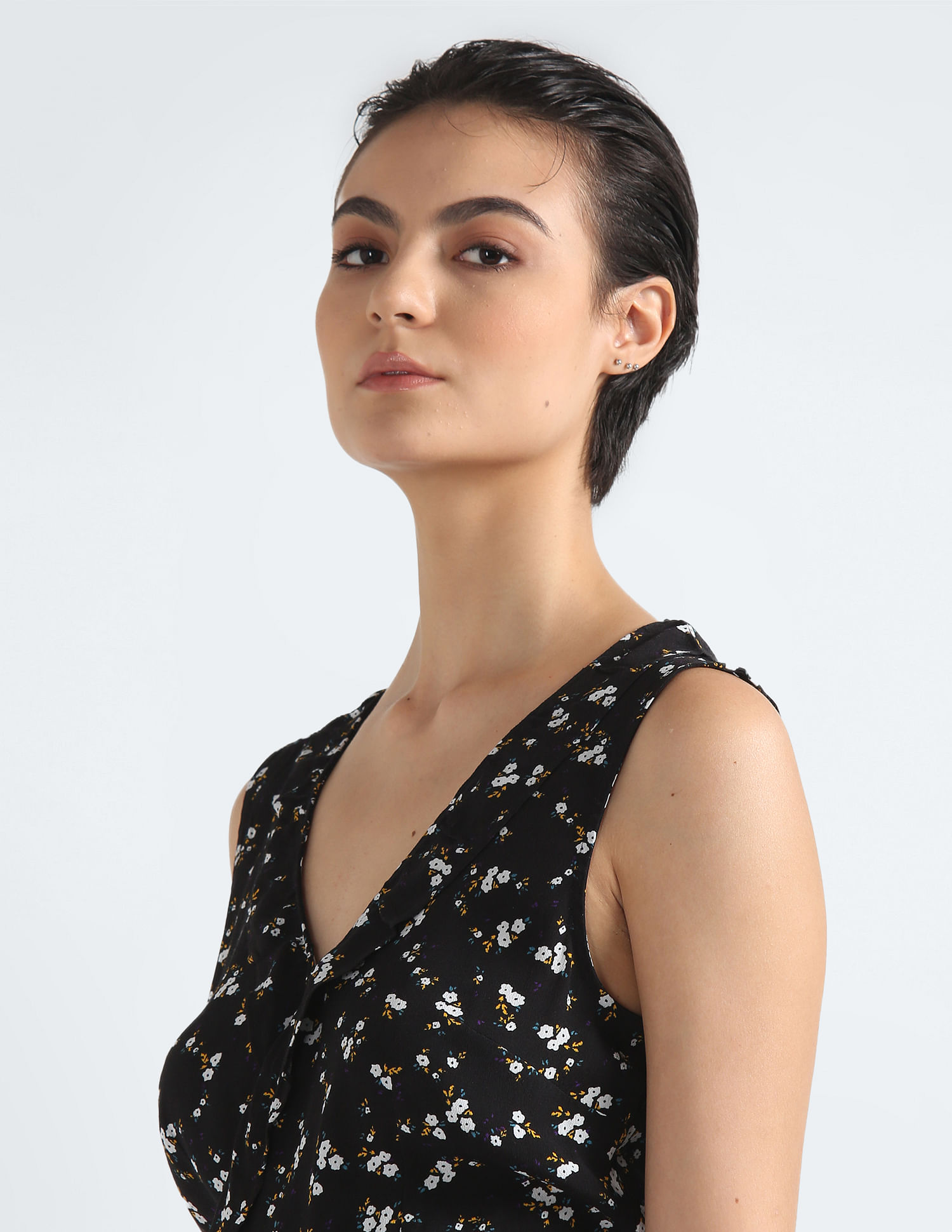 売れ筋商品|||トミー ヒルフィガー カットソー トップス レディース Women's Floral-Print Ruffle V-Neck Top Midnight/ Powder Tommy Hilfiger Women's Printed Ruffled Sleeveless Top - Macy's