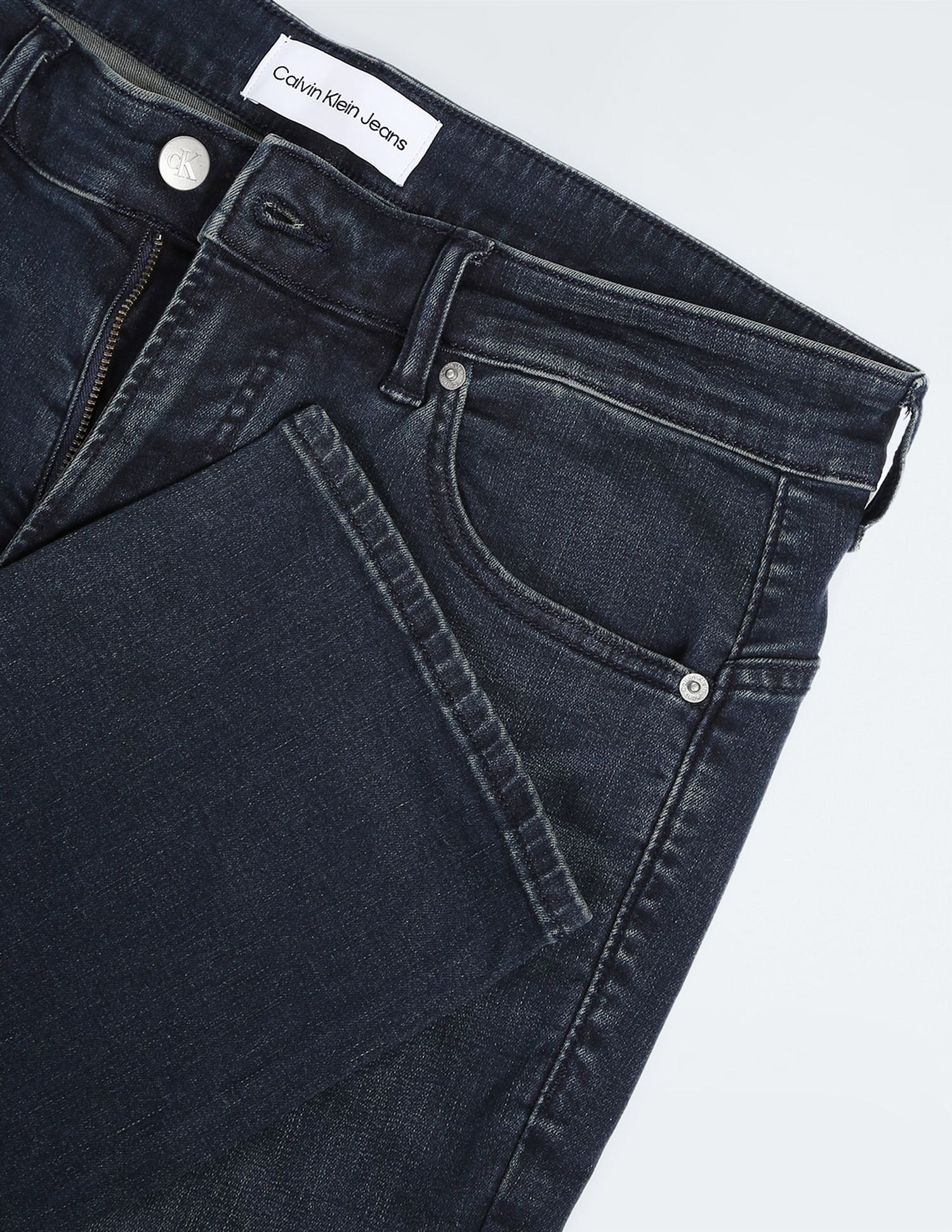 Calvin Klein Men Blue Mid Rise Body Fit Jeans