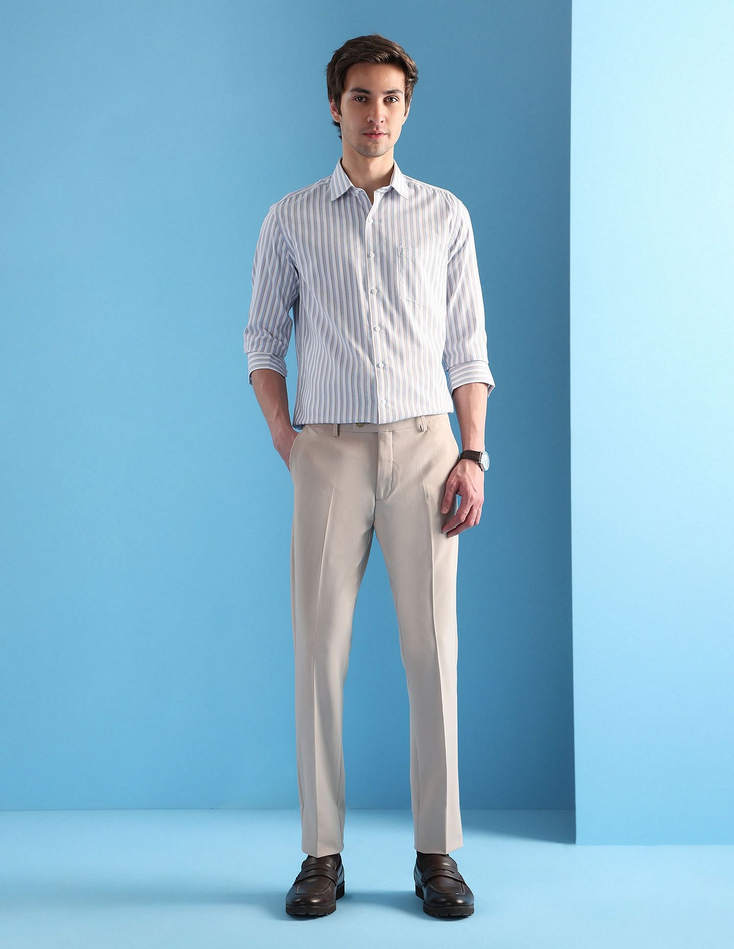 Arrow Vertical Striped Manhattan Slim Fit Velocity Shirt