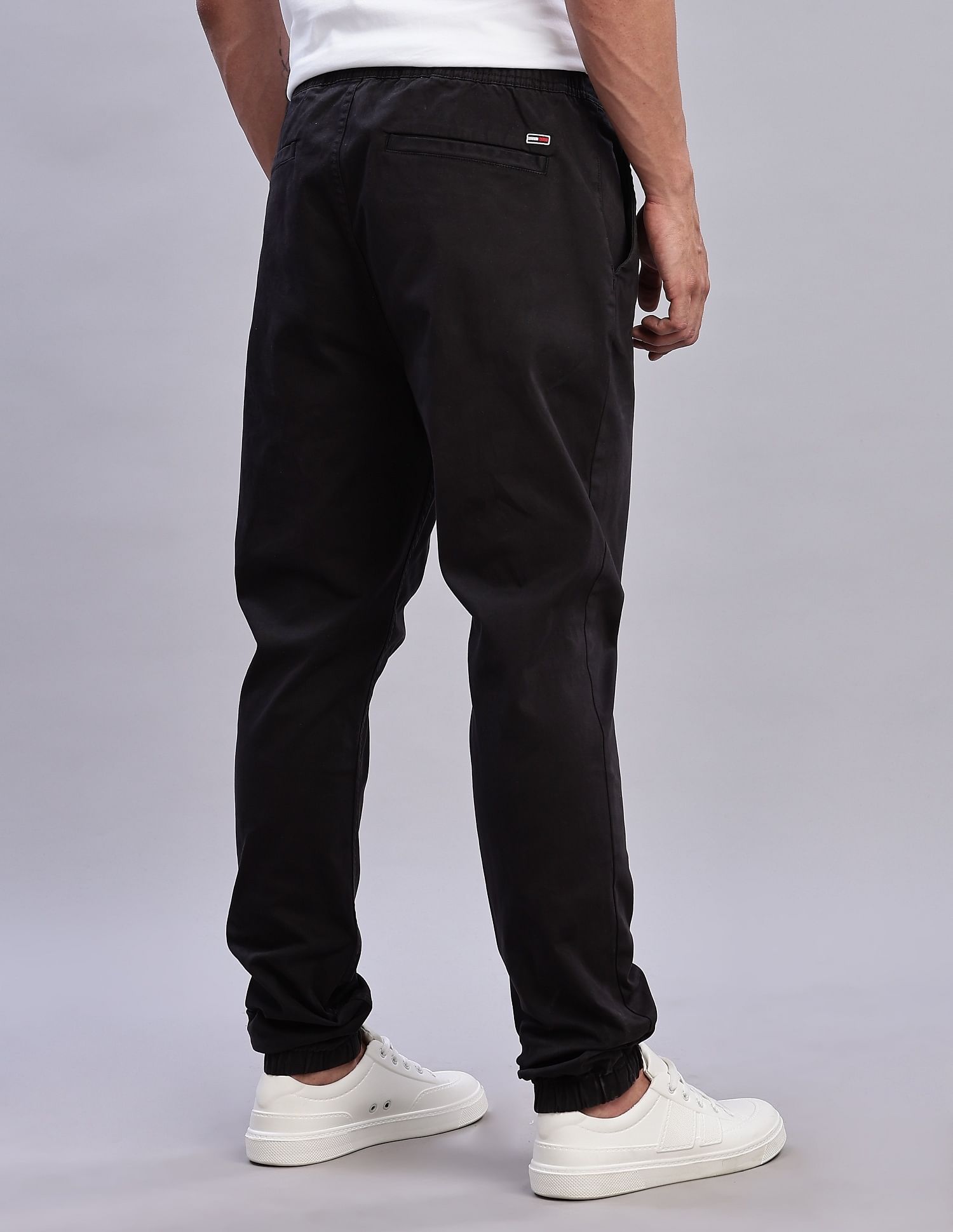 Tommy Hilfiger Mens Black Solid Jogger