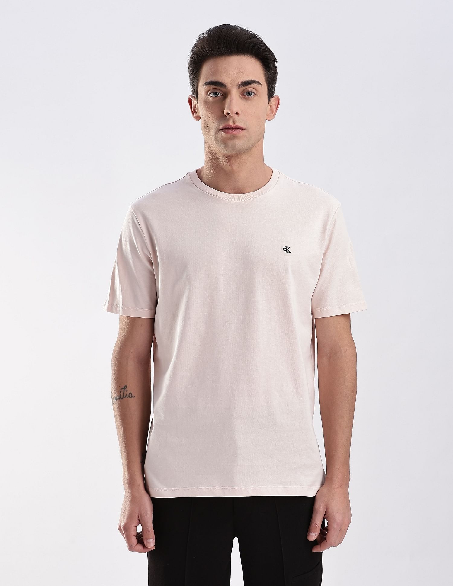 Calvin Klein Jeans Regular-Fit Solid Cotton T-Shirt