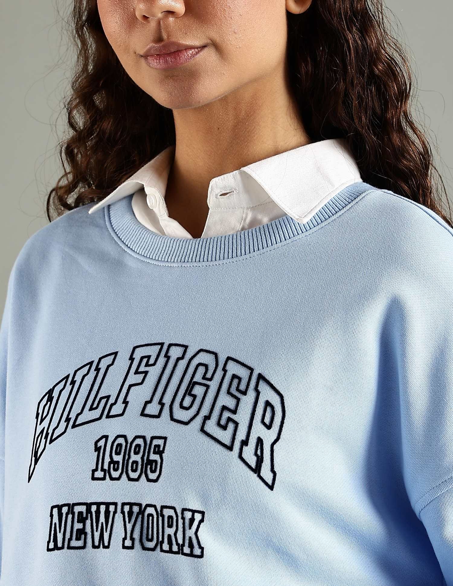 Tommy Hilfiger Regular Fit Cotton Crew Neck Sweatshirt