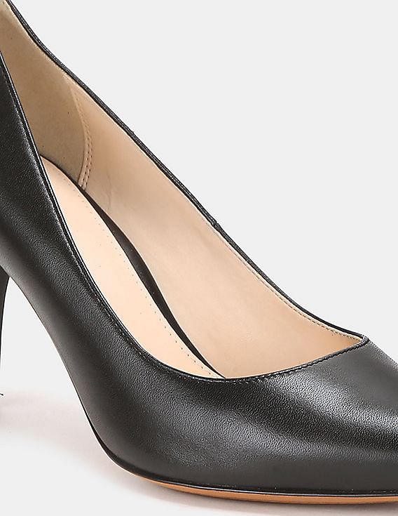 Buy Cole Haan Black Gemma Logo Pumps - NNNOW.com