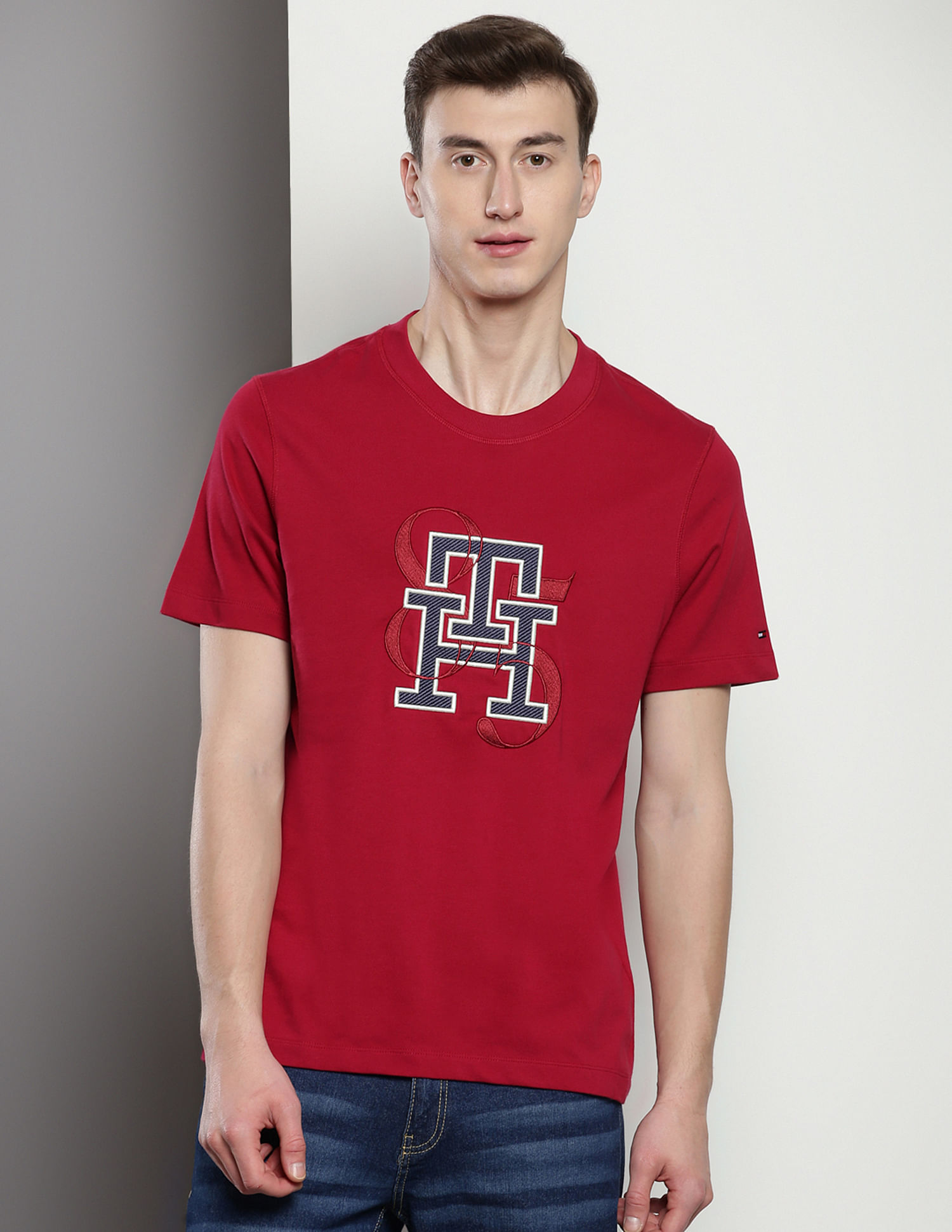 Tommy Hilfiger Embroidered Monogram 85 T-Shirt