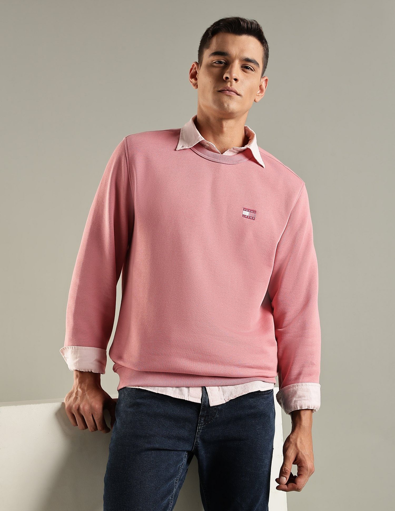 Tommy Hilfiger Solid Regular Fit Cotton Sweatshirt