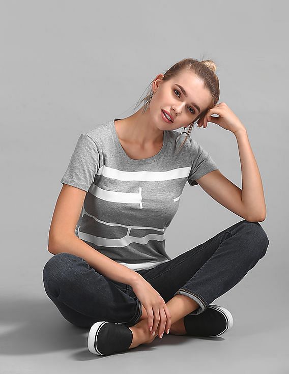 GAP Women Grey Crew Neck Logo Print T-Shirt