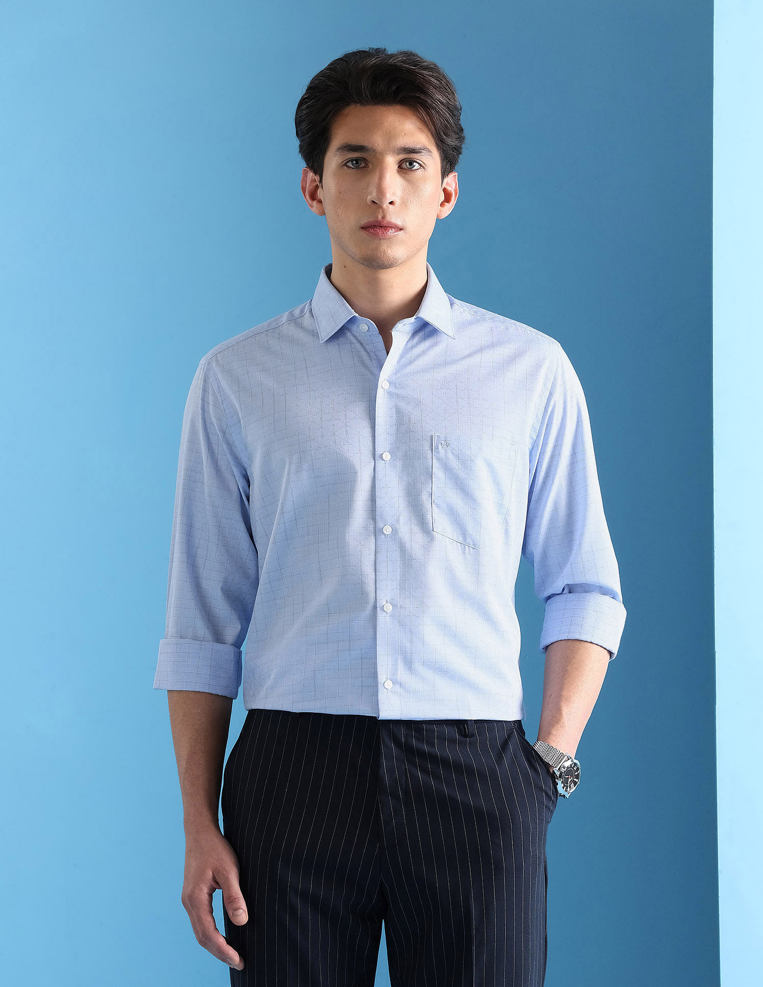 Arrow Manhattan Slim Fit Graph Checked Velocity Shirt