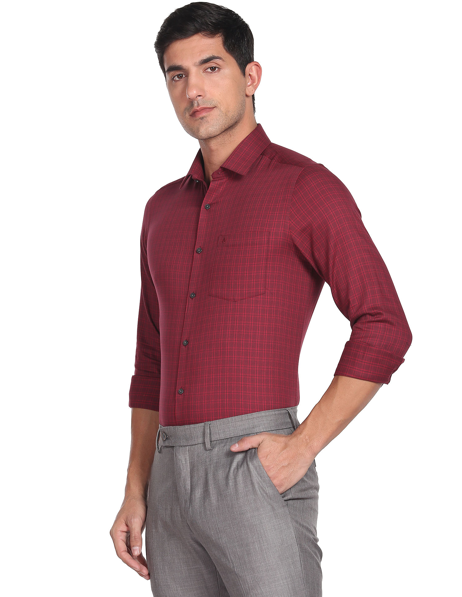 Arrow Men Maroon Outline Check Manhattan Slim Fit Formal Shirt