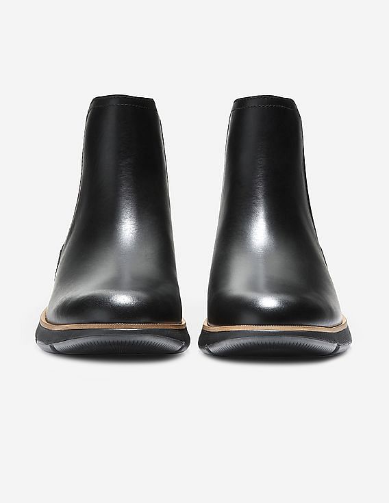 【Cole Haan】★ブーツ★ Women's Chayce Chelsea Booties This is not just another pair of shoes—Chayce Chealse