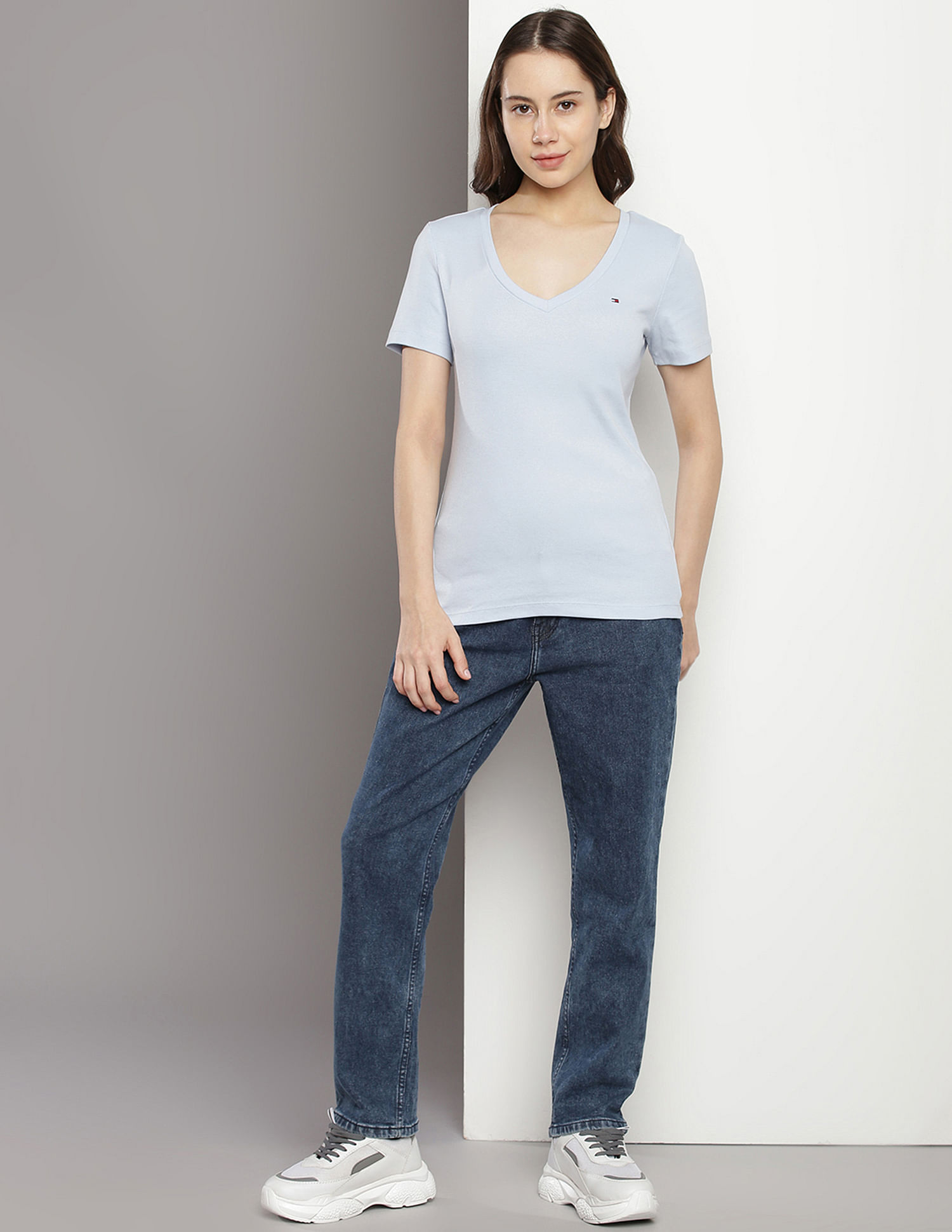 Tommy Hilfiger Cotton V-Neck Solid T-Shirt