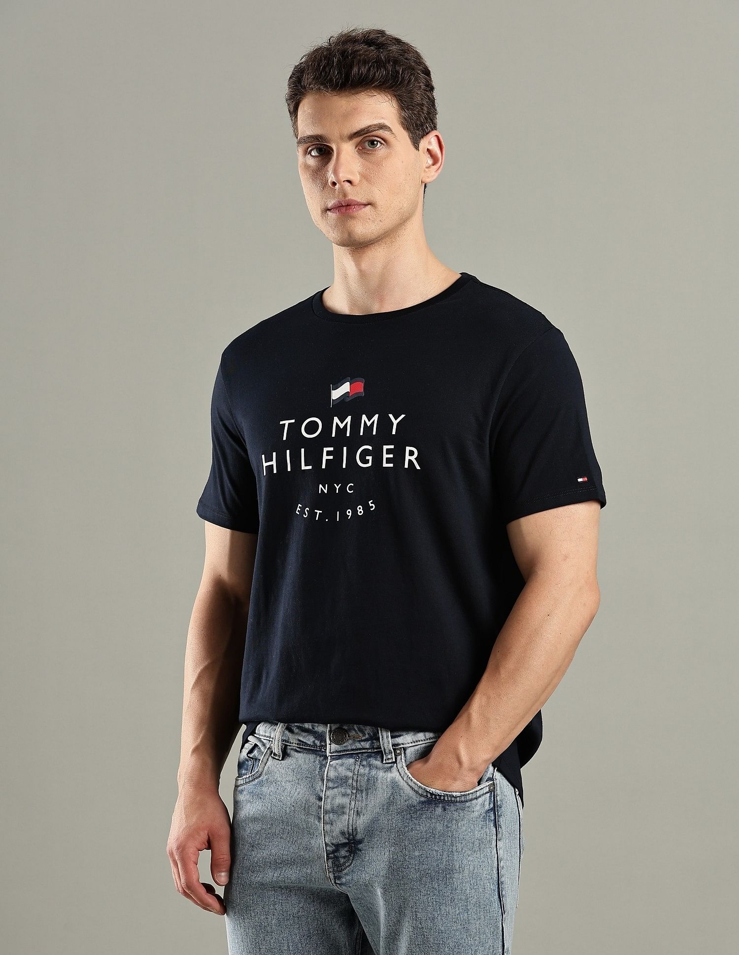 Tommy Hilfiger Logo Regular-Fit Cotton T-Shirt