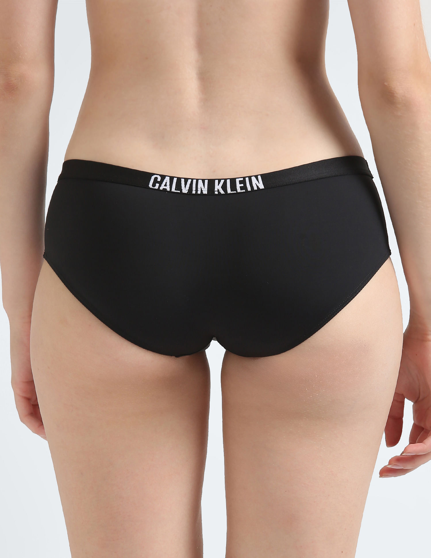 Buy Calvin Klein Underwear Women Seamless Solid Hipster Briefs D3428001 001  - Briefs for Women 22217662