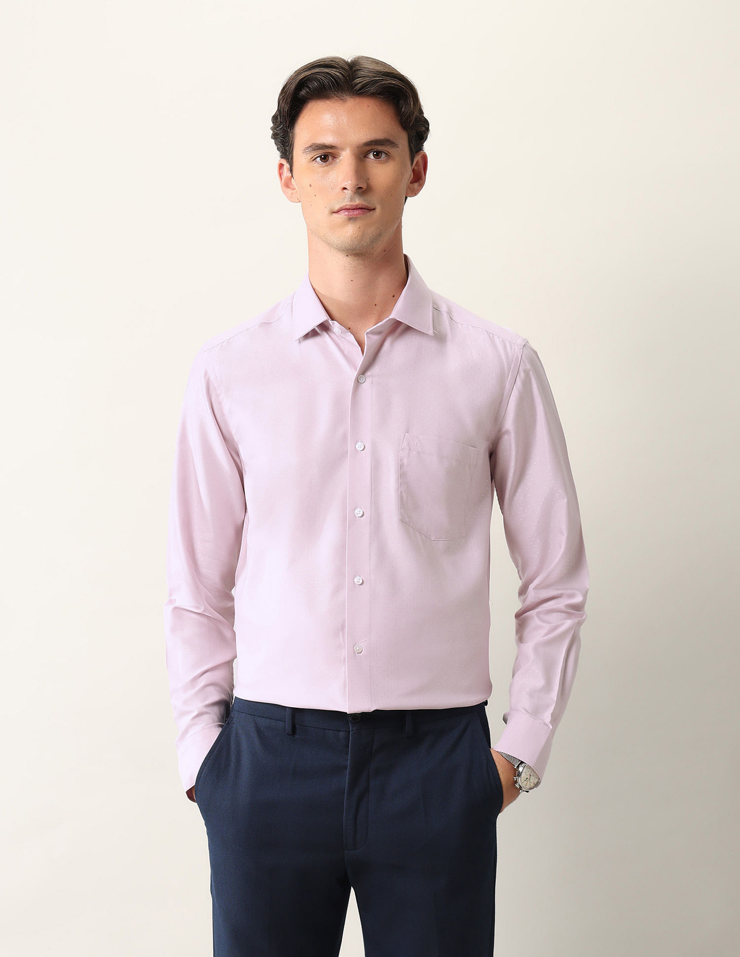 Arrow Textured Manhattan Slim Fit Ceremonial Shirt