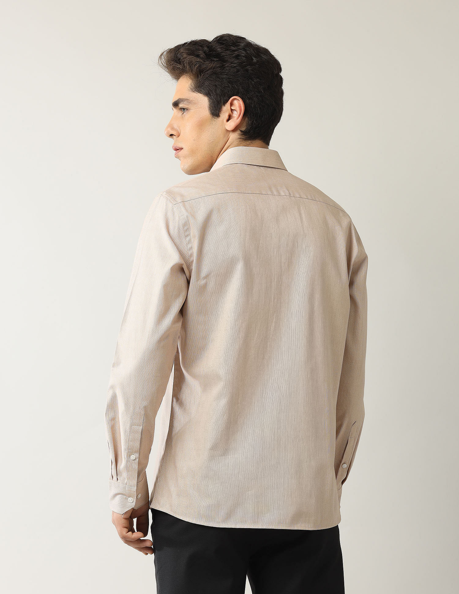 Arrow Textured Liberty Classic Fit Dobby Shirt