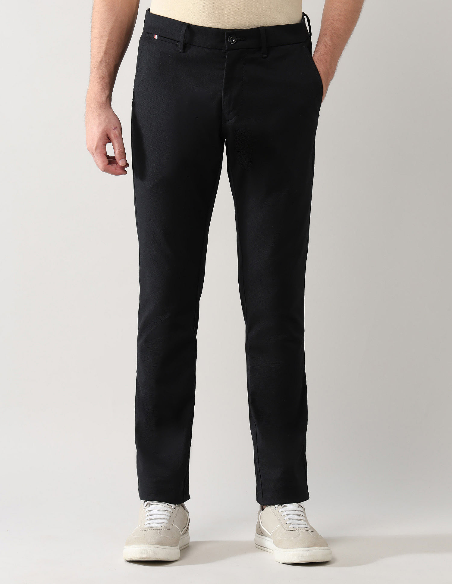 Arrow Sport Dobby Slim Fit Solid Chinos