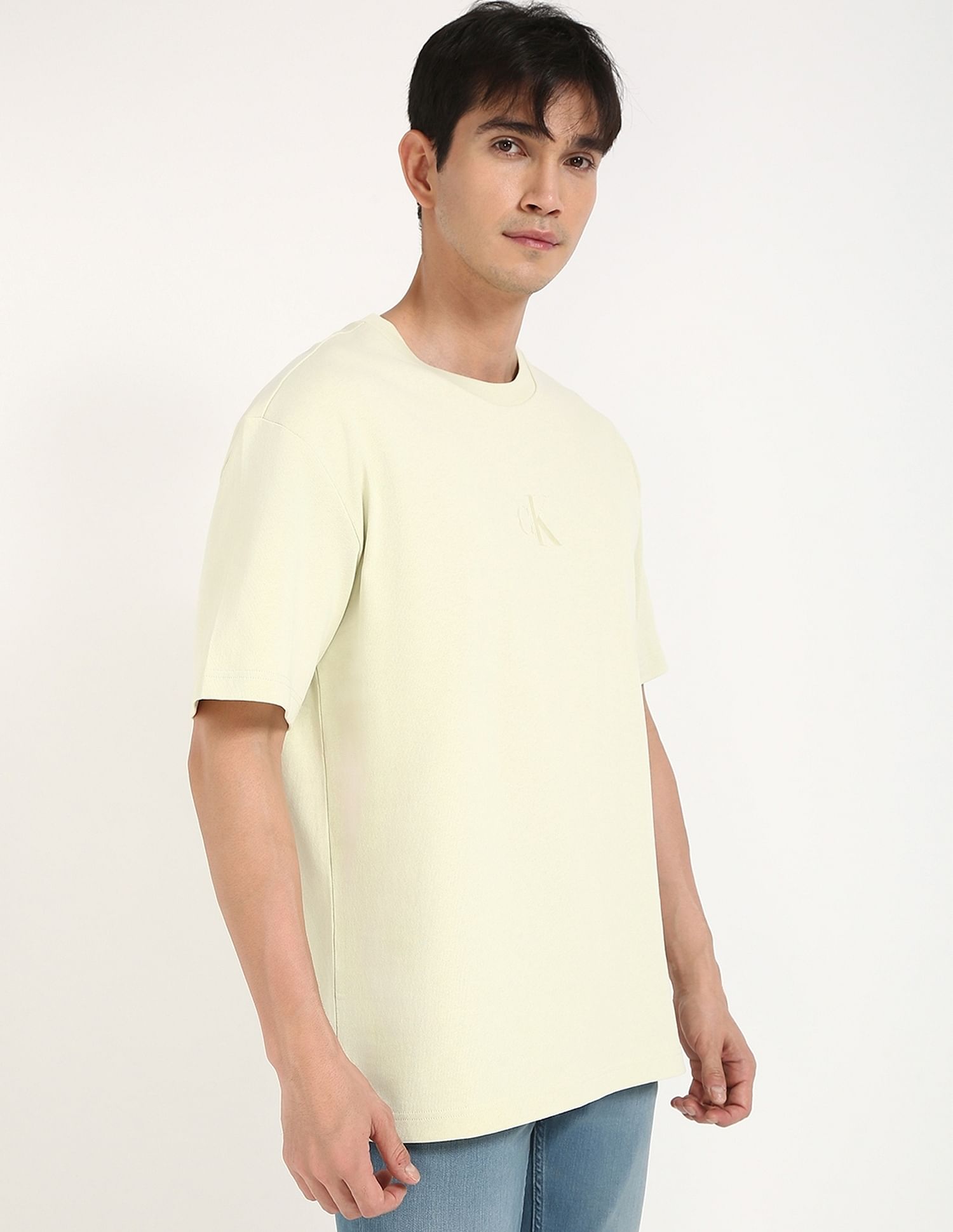 Calvin Klein Jeans Logo Relaxed-Fit Cotton T Shirt