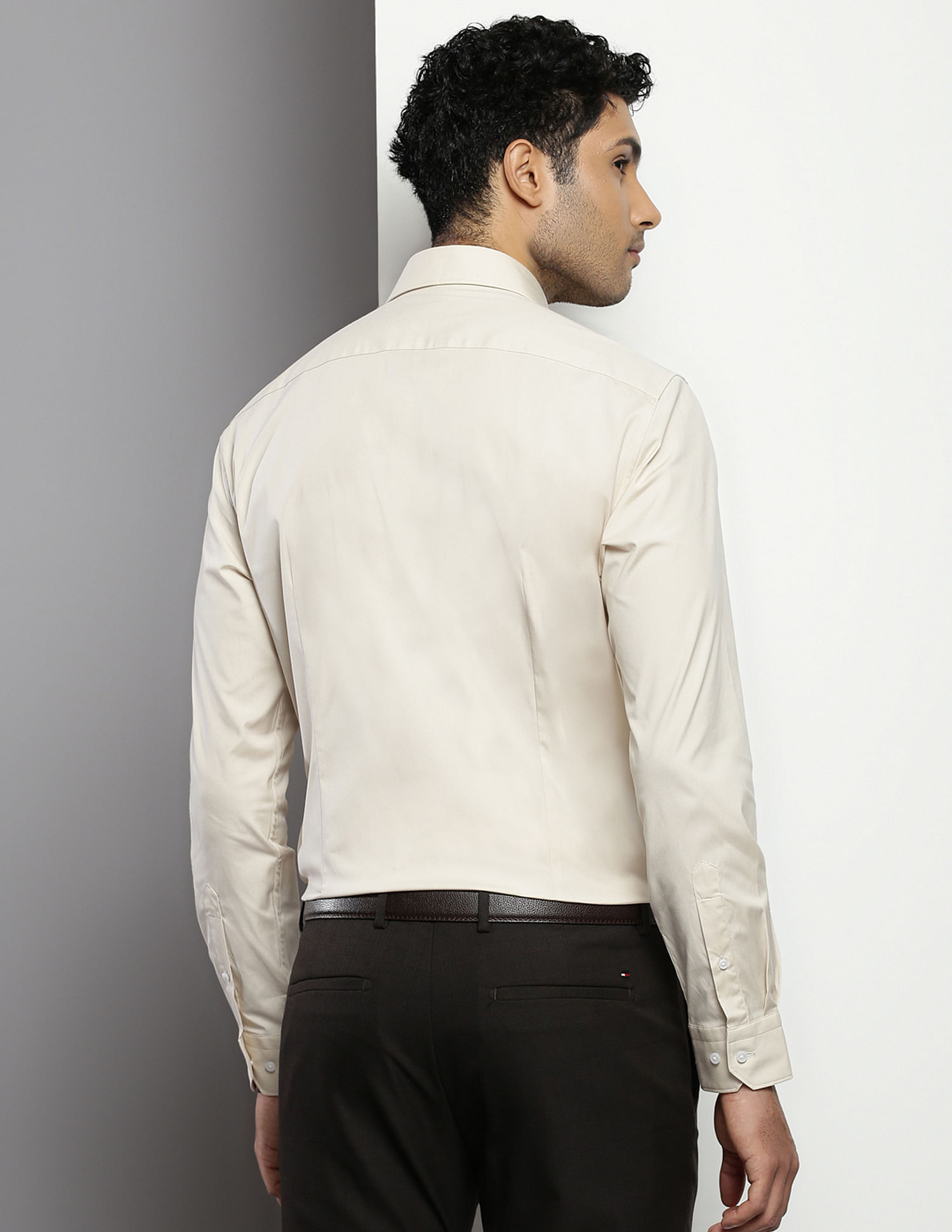 Tommy Hilfiger Slim Fit Solid Shirt
