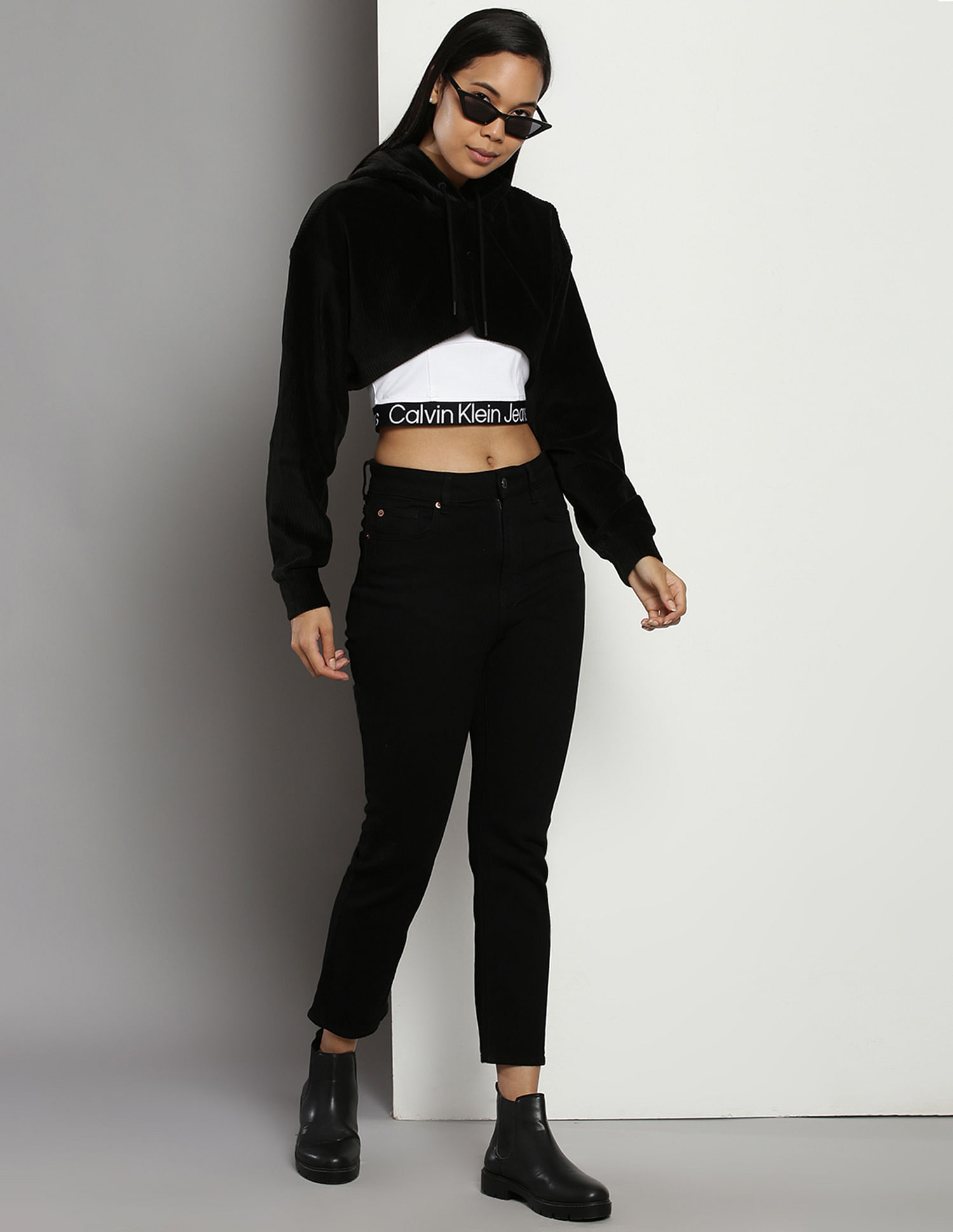 Buy Calvin Klein Organic Cotton Cropped Sweatshirt - NNNOW.com