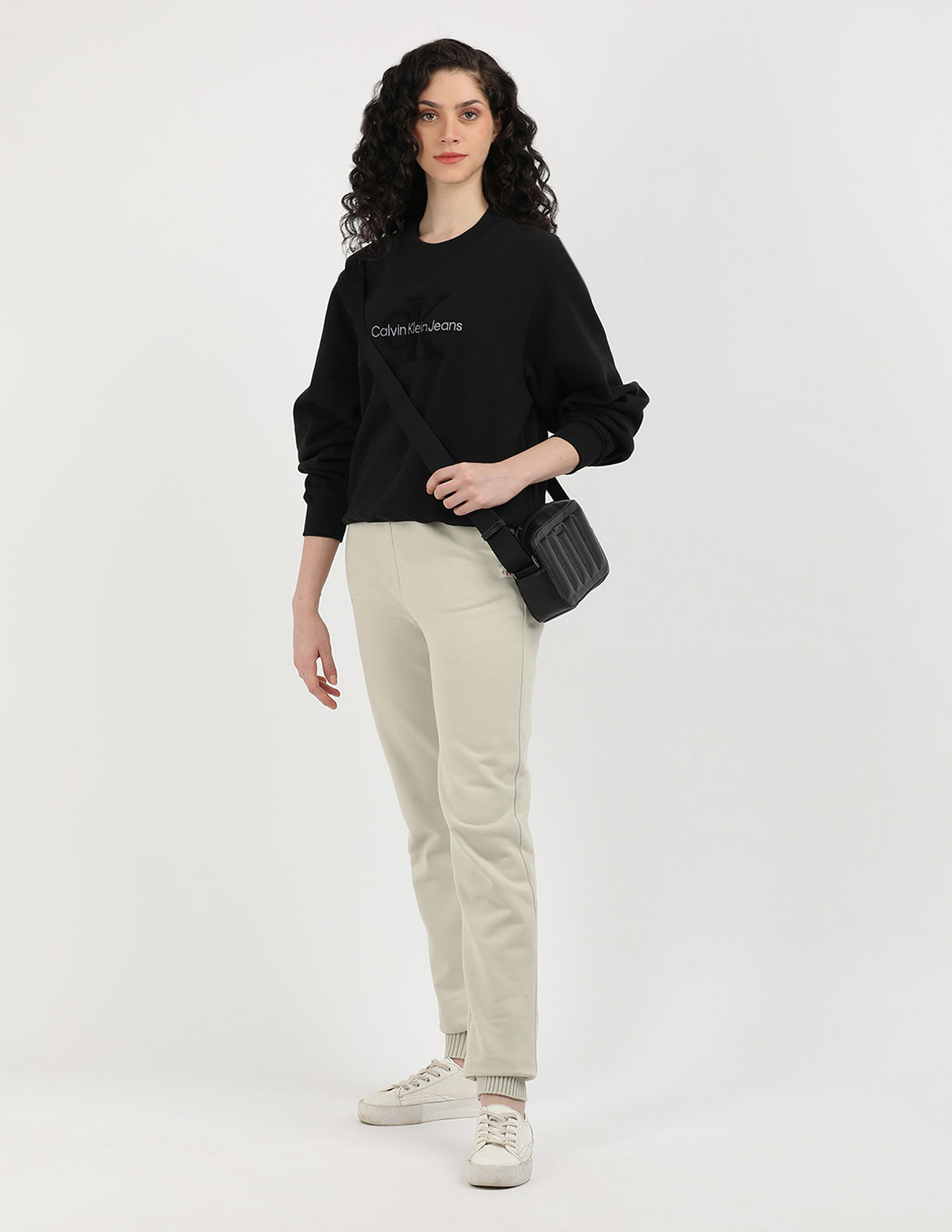Calvin Klein Jeans Chenille Monologo Crewneck Sweatshirt